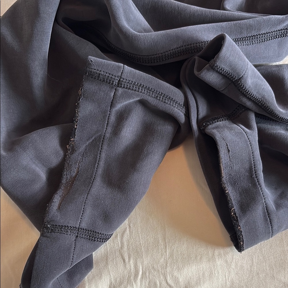 Lululemon pants - Picture 2 of 4